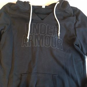 Black v-neck under armour sweatshirt. Has pocket and hood.